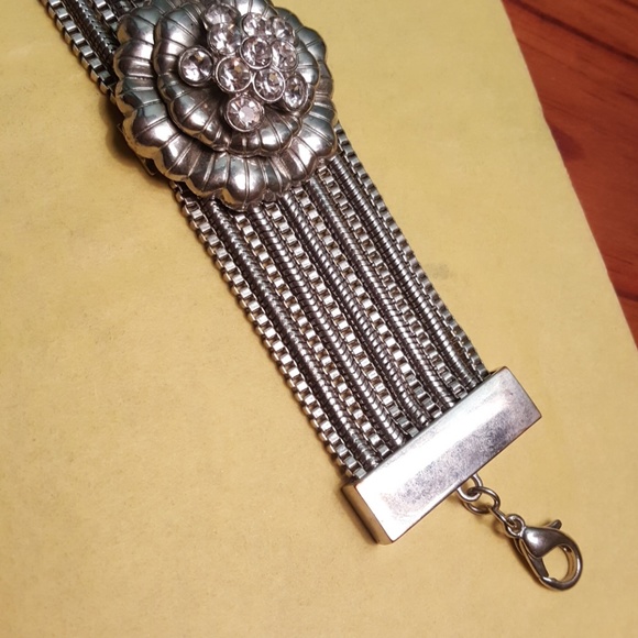 Gorgeous Studded Flower Bracelet - Picture 4 of 8